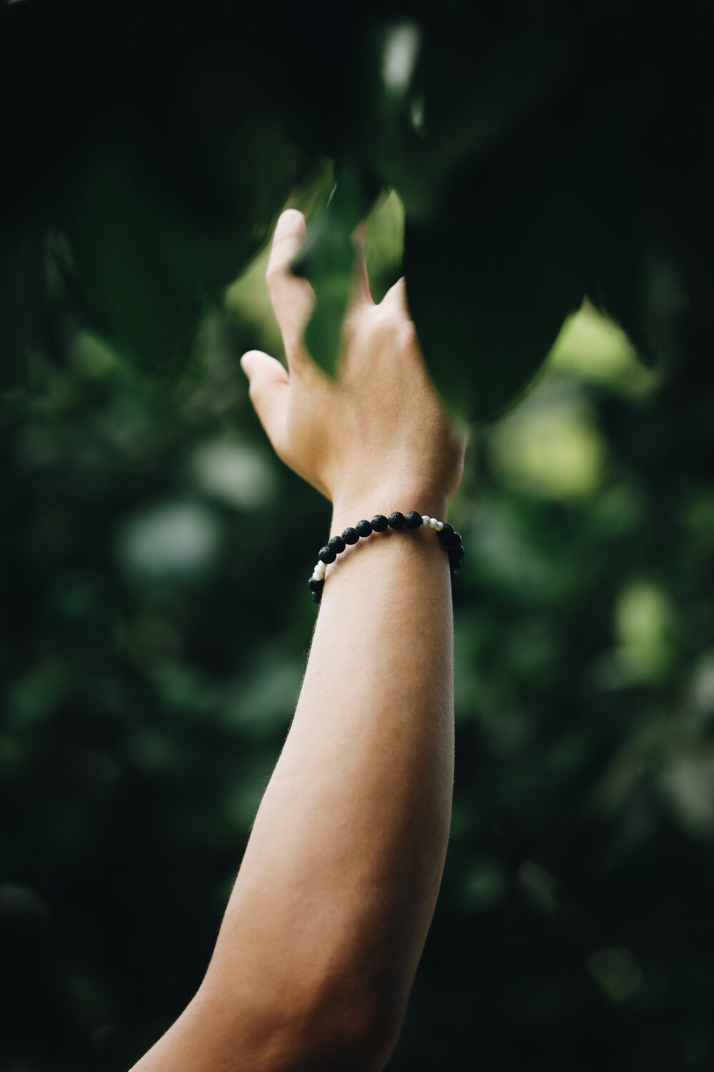 Men's Lava Howlite Bead Bracelet